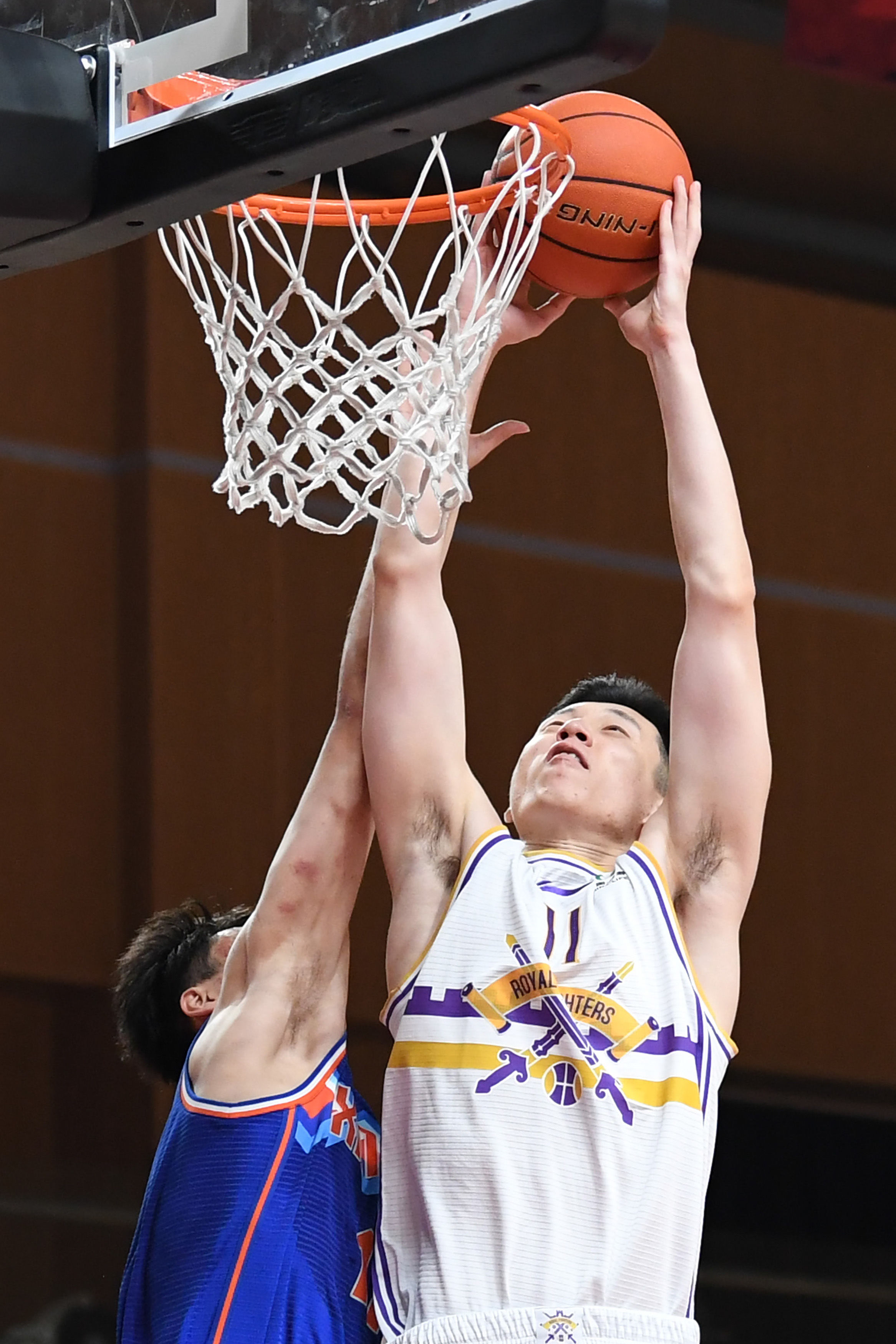 展方向正越 展方向正越