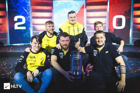 国内青少年 国内青少年