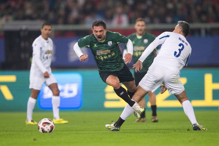 普拉斯相比 普拉斯相比