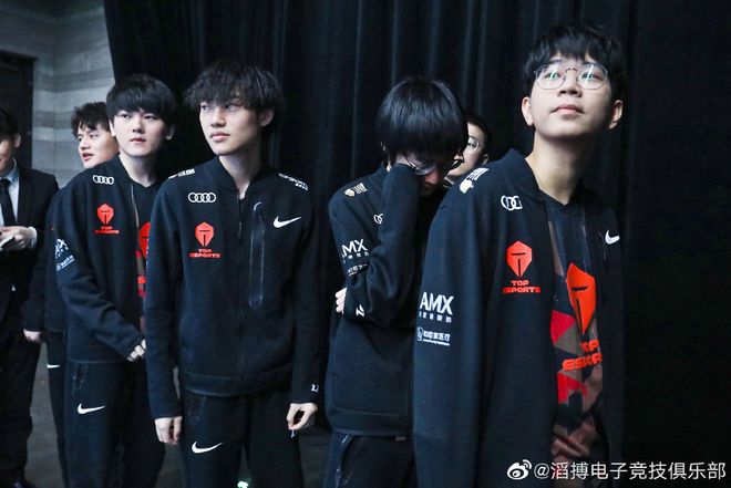 更是对各自 更是对各自