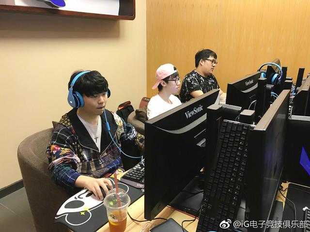 顶薪合同